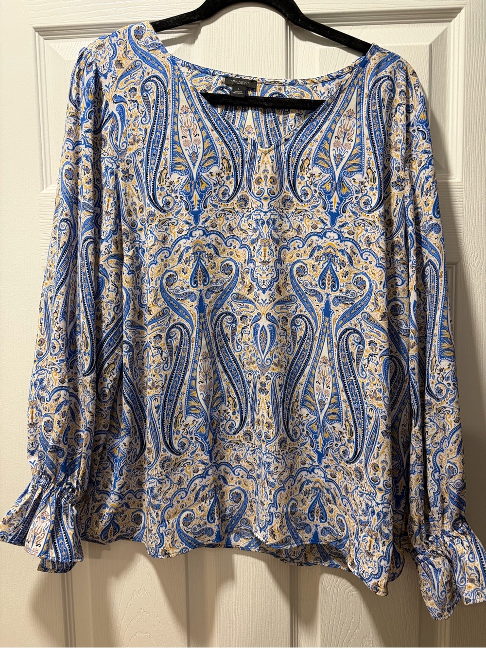 Ann Taylor Blue & Cream Paisley Long-Sleeve Blouse